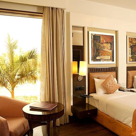 Inde Hotel Signature Tower คูร์เคาน์ ภายนอก รูปภาพ