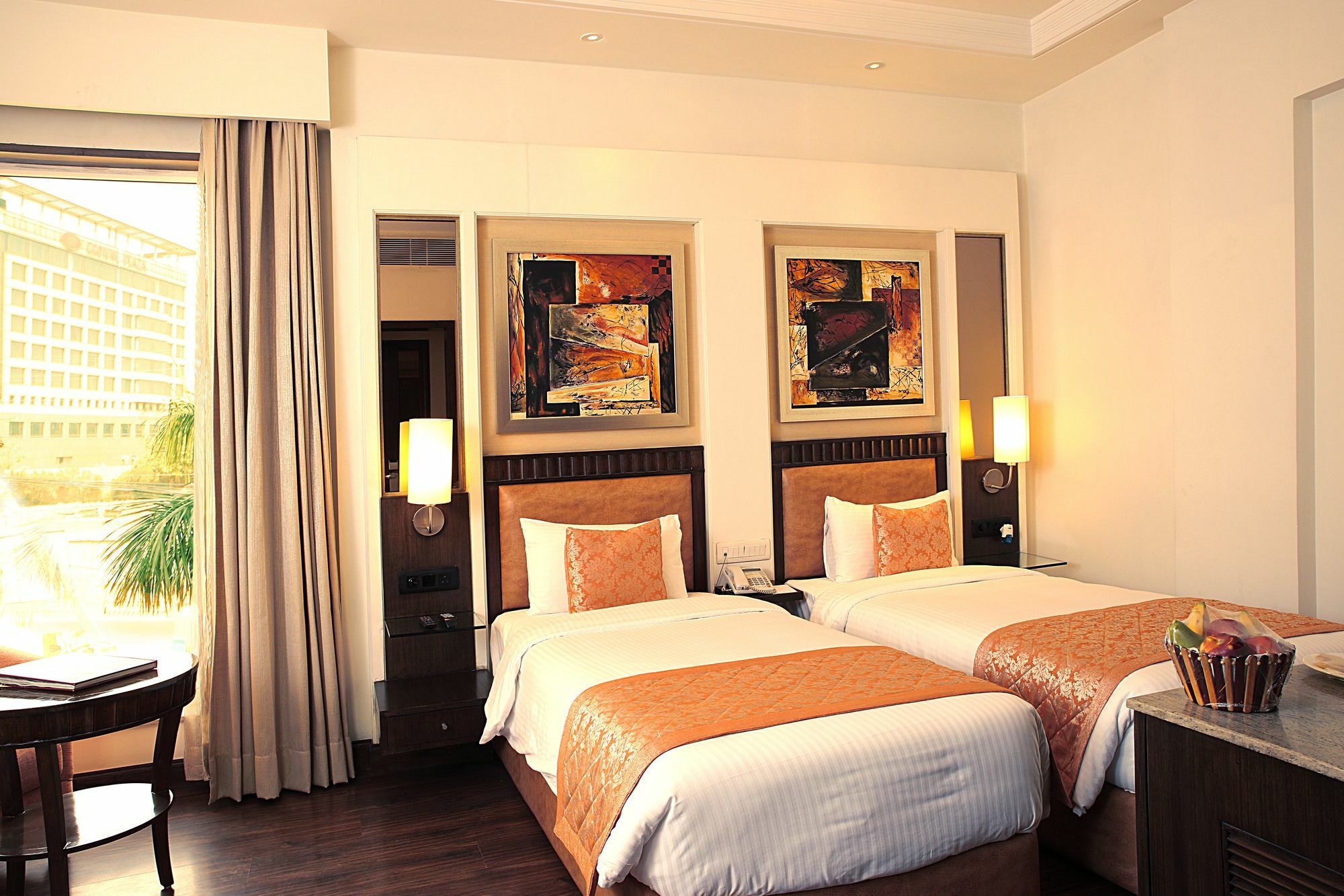 Inde Hotel Signature Tower คูร์เคาน์ ภายนอก รูปภาพ